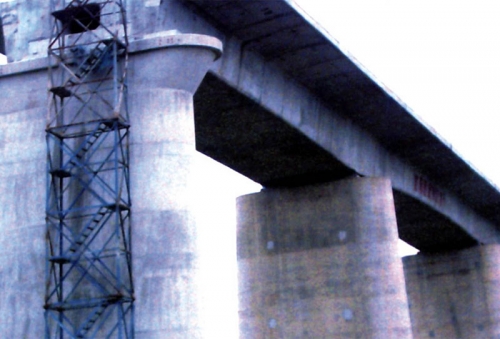建設中的漢宜鐵路橋梁